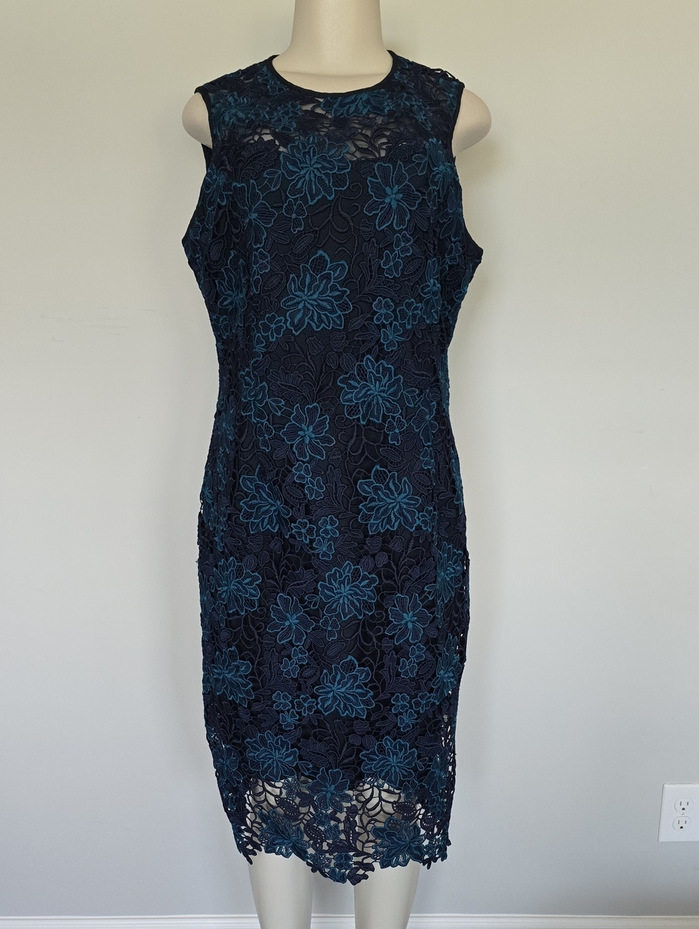 White House Black Market navy/teal lace sleeveless dress-12